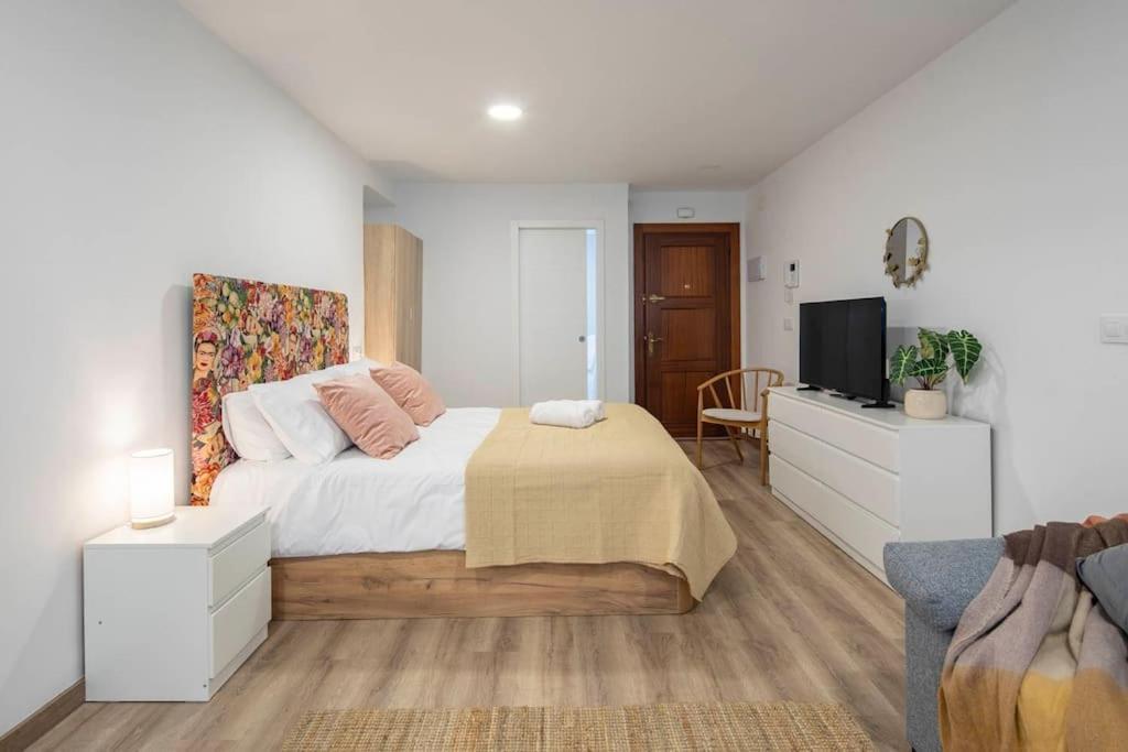 Lindo Estudio En El Centro By Cabana Rentals Vigo Ngoại thất bức ảnh