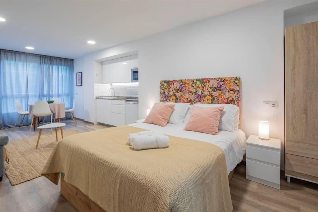 Lindo Estudio En El Centro By Cabana Rentals Vigo Ngoại thất bức ảnh