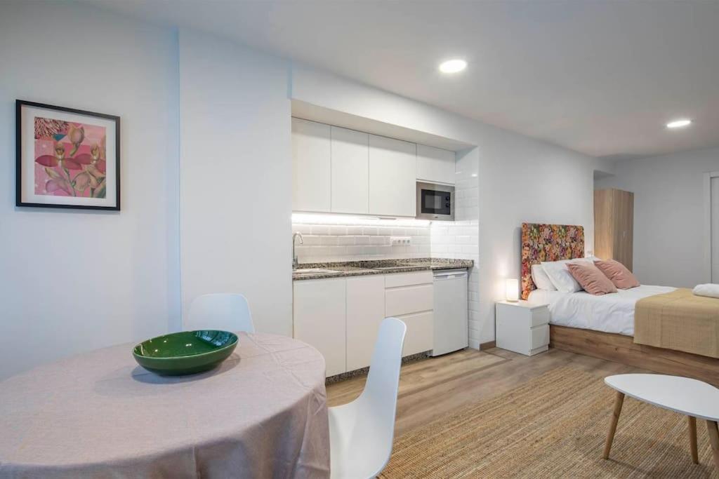 Lindo Estudio En El Centro By Cabana Rentals Vigo Ngoại thất bức ảnh