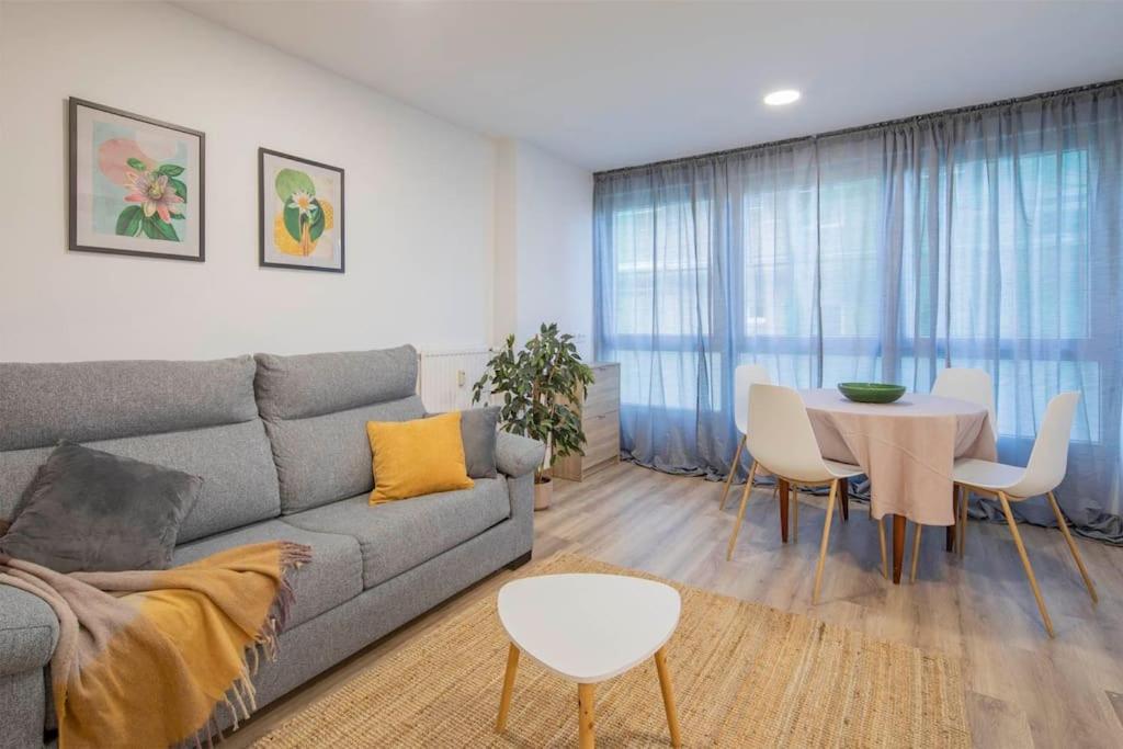 Lindo Estudio En El Centro By Cabana Rentals Vigo Ngoại thất bức ảnh